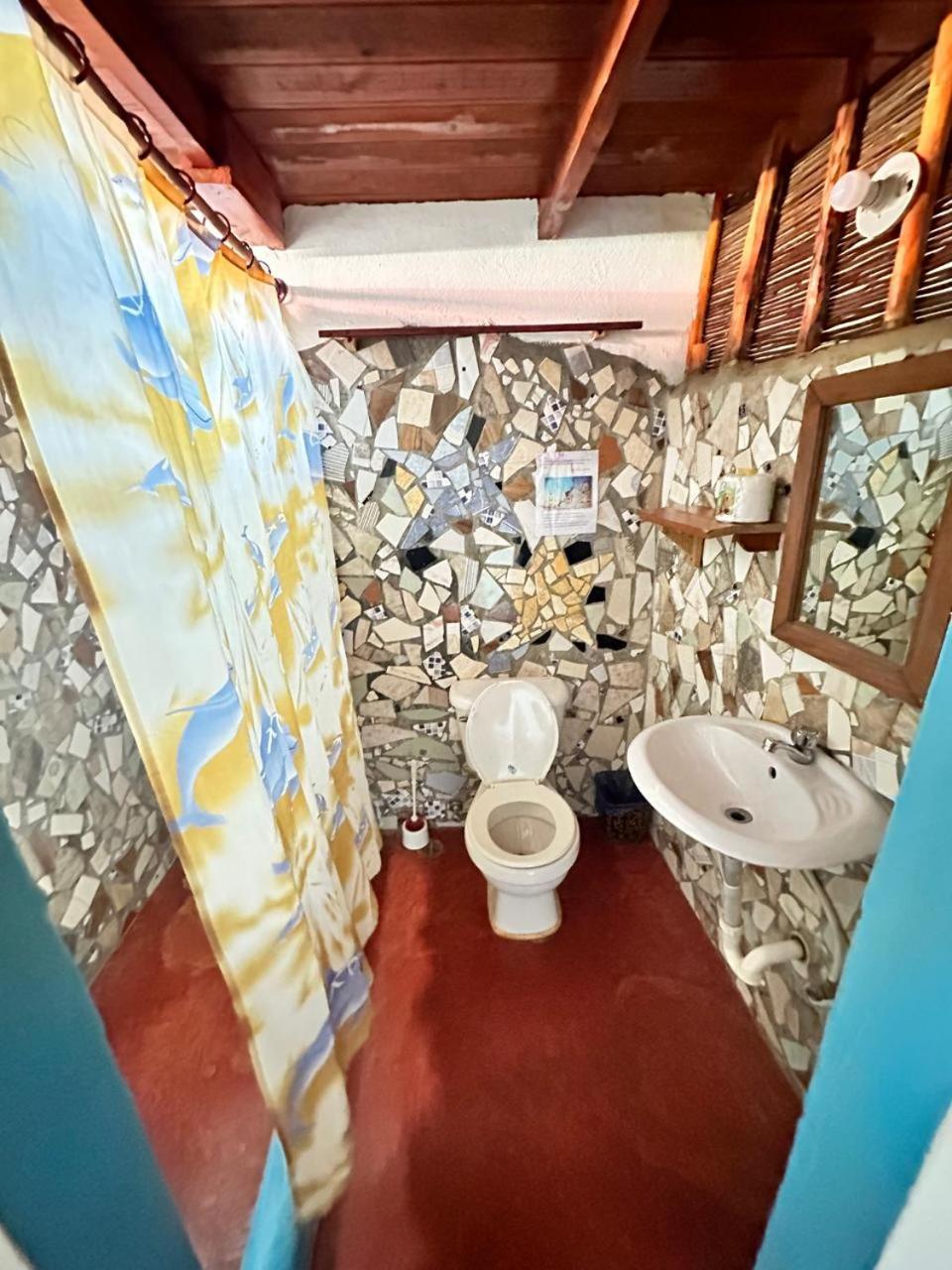 Hostel La Ballena Backpacker Las Galeras Exterior photo